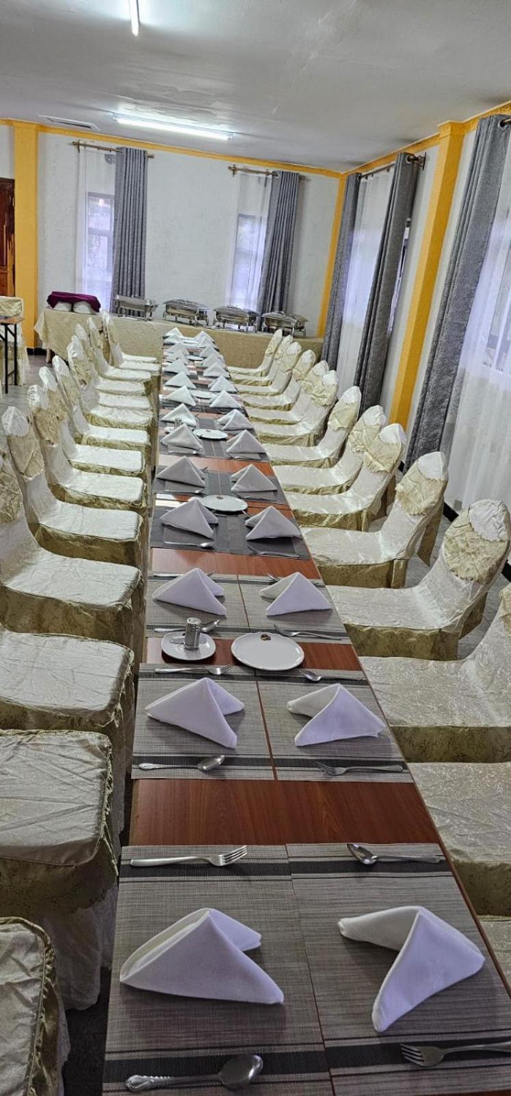 Juniper Park Resort Nyahururu ภายนอก รูปภาพ