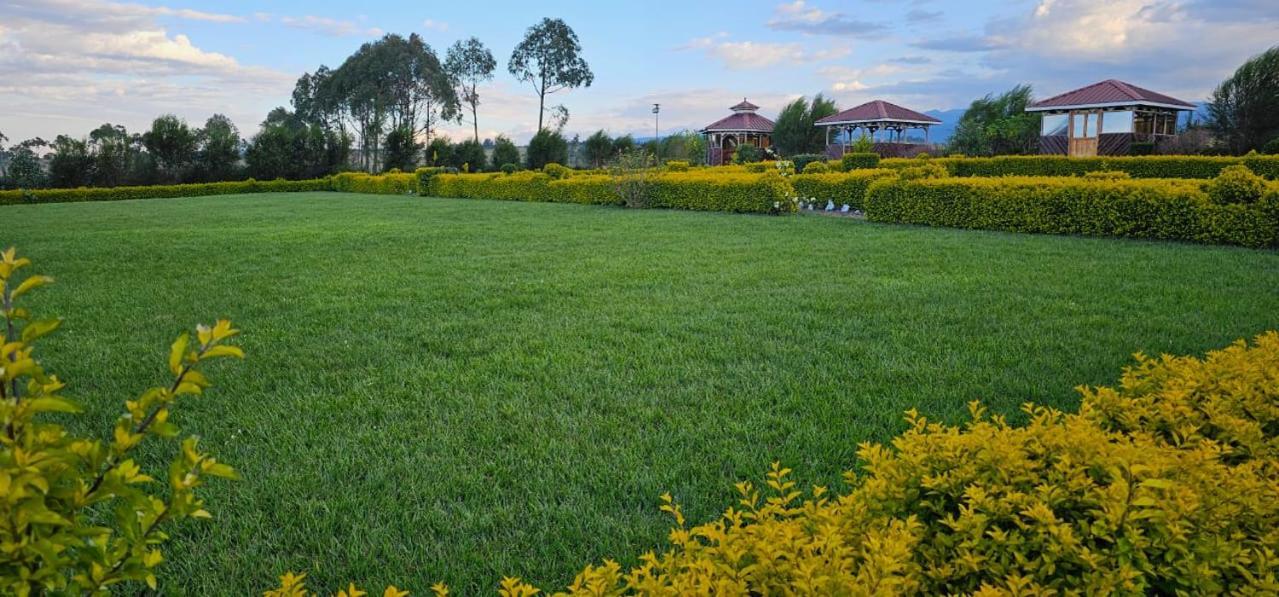 Juniper Park Resort Nyahururu ภายนอก รูปภาพ