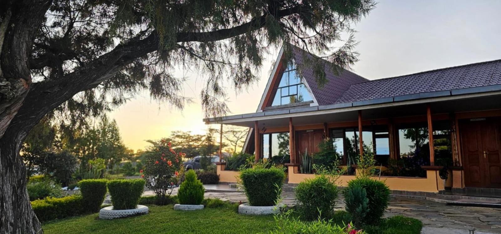 Juniper Park Resort Nyahururu ภายนอก รูปภาพ