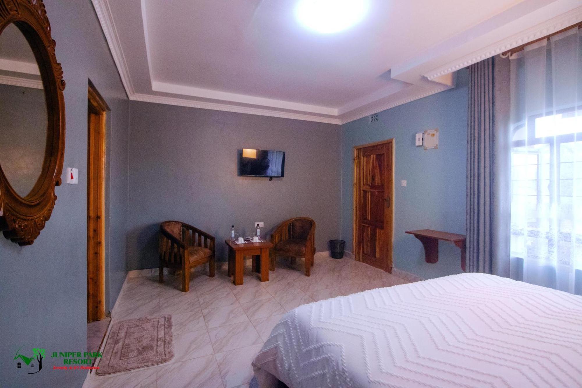 Juniper Park Resort Nyahururu ภายนอก รูปภาพ